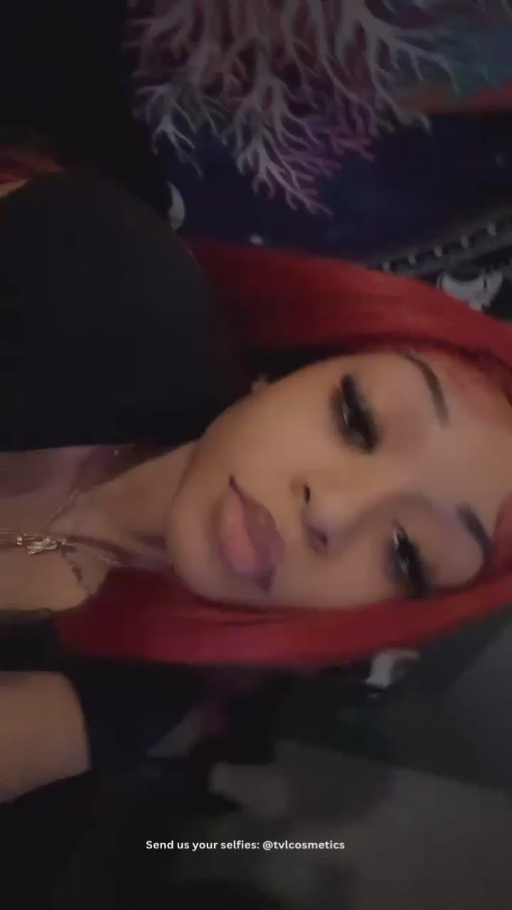 Load video: A video of a TVL cosmetics customer showing off her Full-Coverage clusters